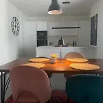 Glbcube Apartment *
