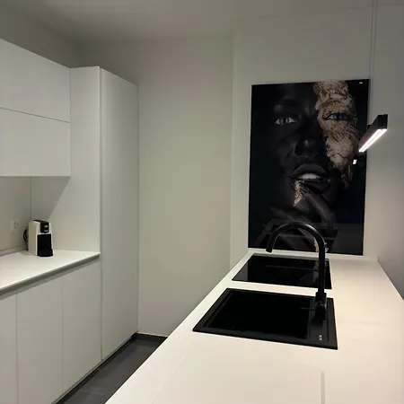 Glbcube Apartment *